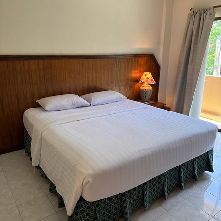 Kata Sun Beach Hotel Екстериор снимка