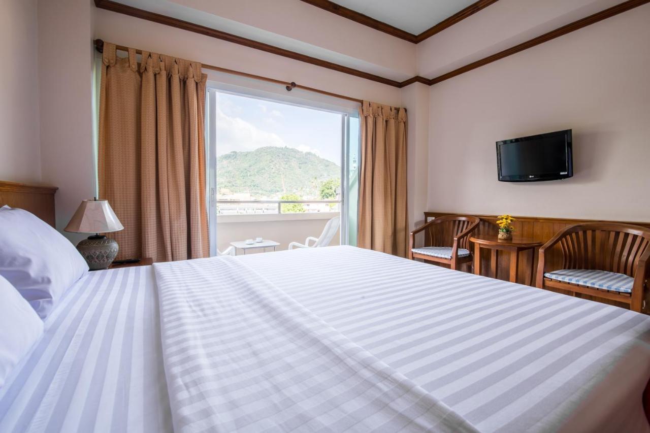 Kata Sun Beach Hotel Екстериор снимка
