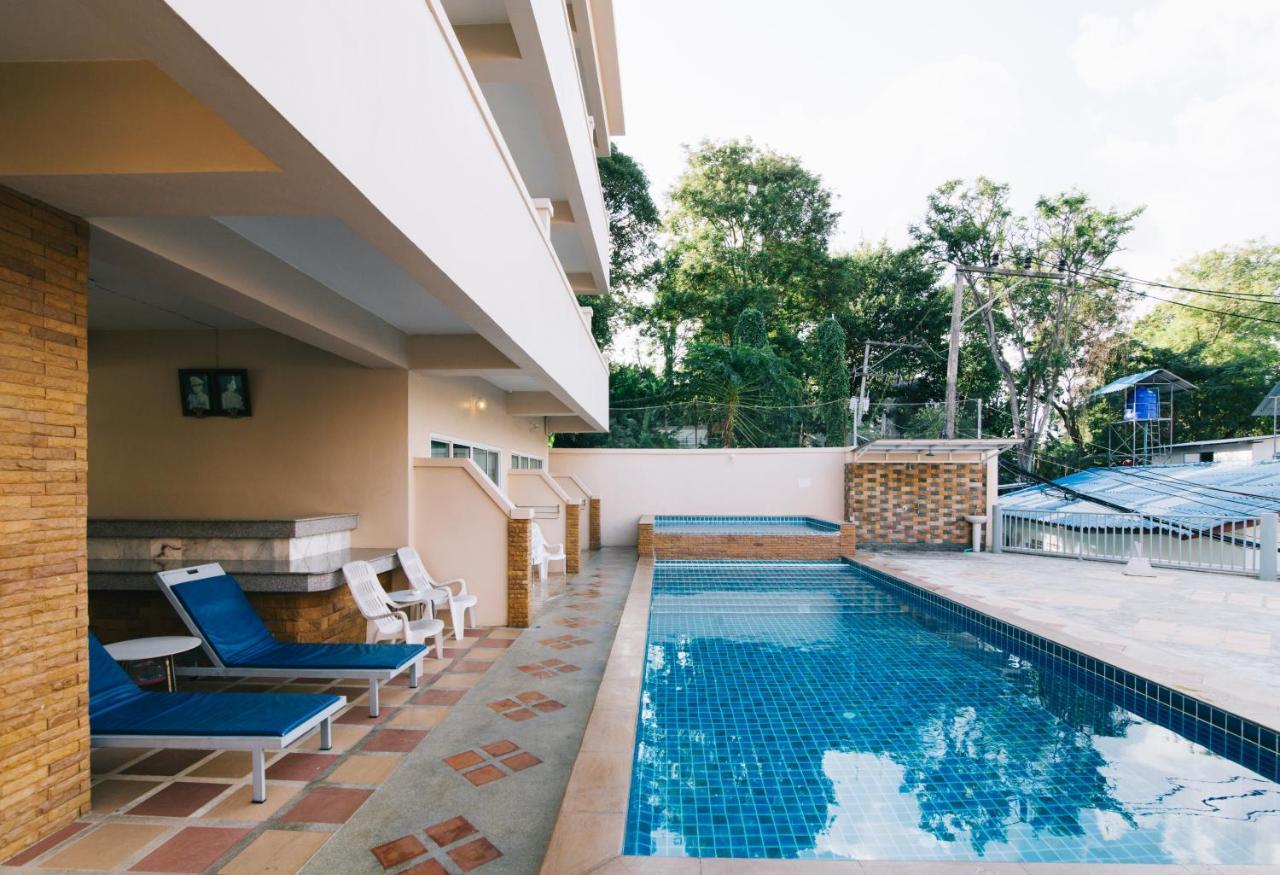 Kata Sun Beach Hotel Екстериор снимка