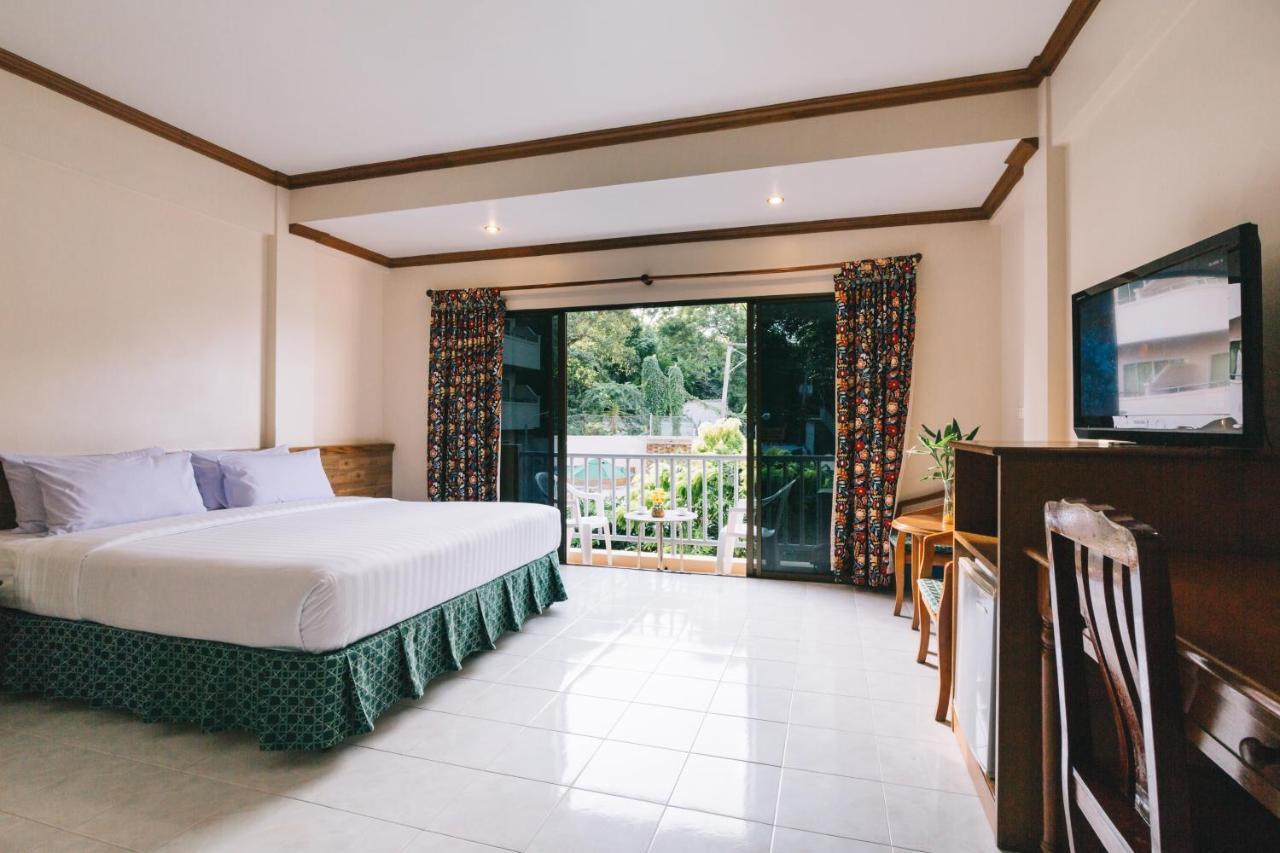 Kata Sun Beach Hotel Екстериор снимка