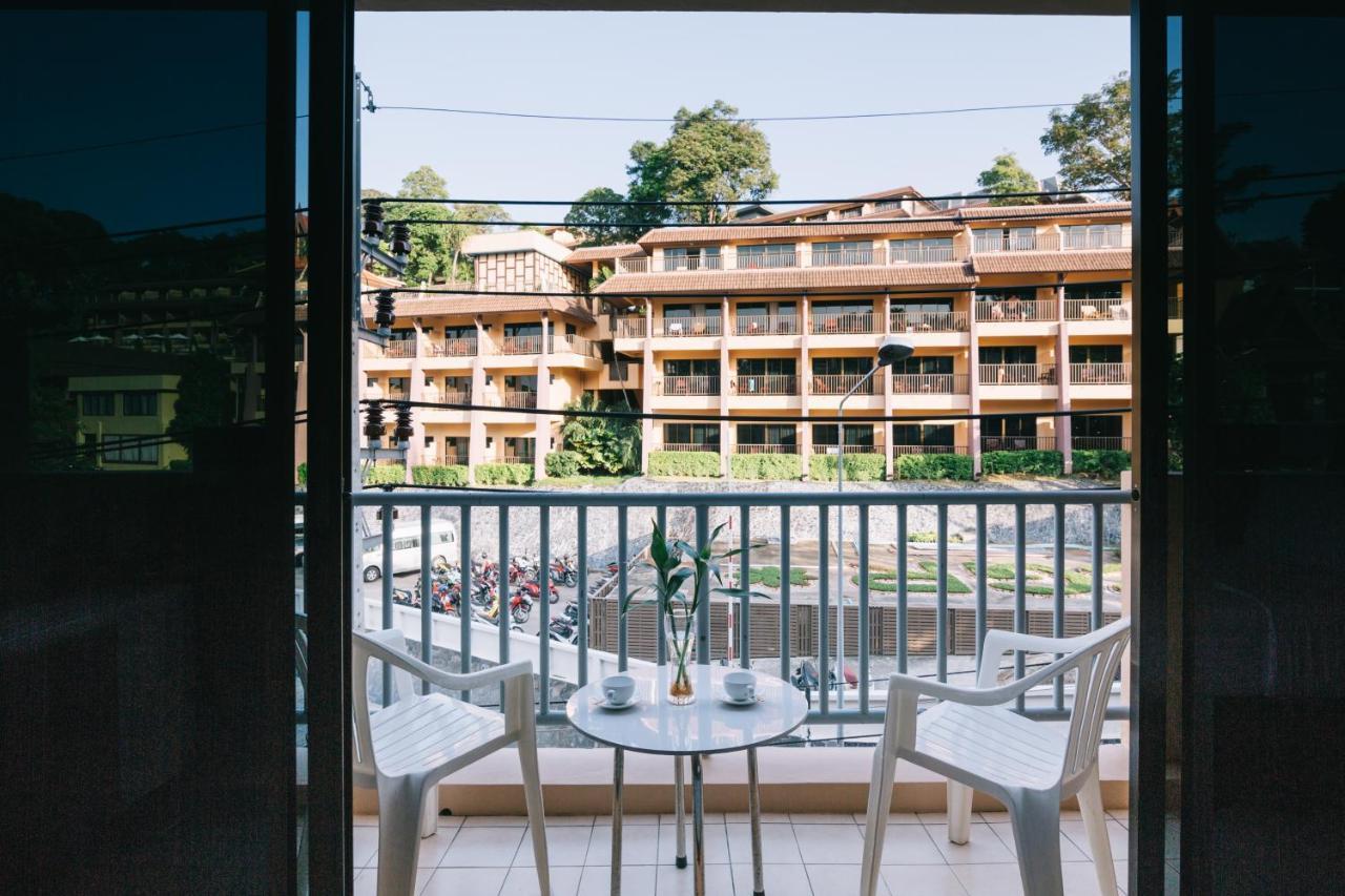 Kata Sun Beach Hotel Екстериор снимка