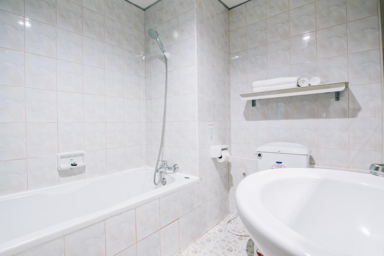 Kata Sun Beach Hotel Екстериор снимка